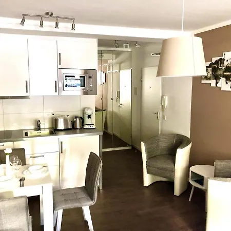 Inviting Apartment In Duesseldorf With Parking Düsseldorf