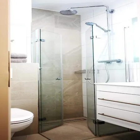 Inviting Apartment In Duesseldorf With Parking Apartment Düsseldorf