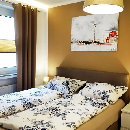 Inviting Apartment In Duesseldorf With Parking Apartment *